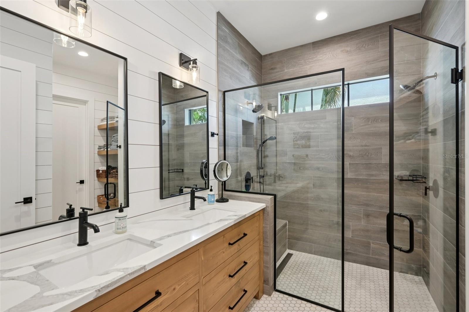 Image 43 of 56 For 2204 89th Street Nw