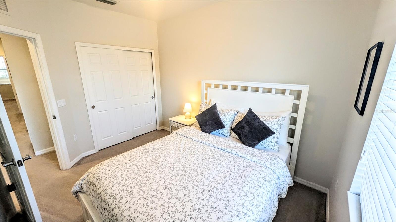 Image 21 of 37 For 3880 82nd Avenue Circle E 101