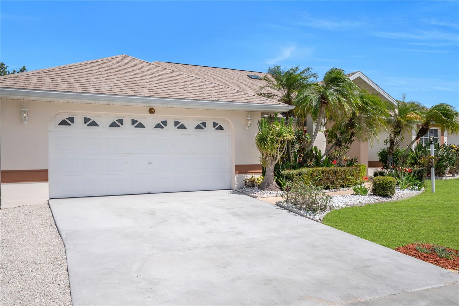 Image 2 of 47 For 366 Harwick Street