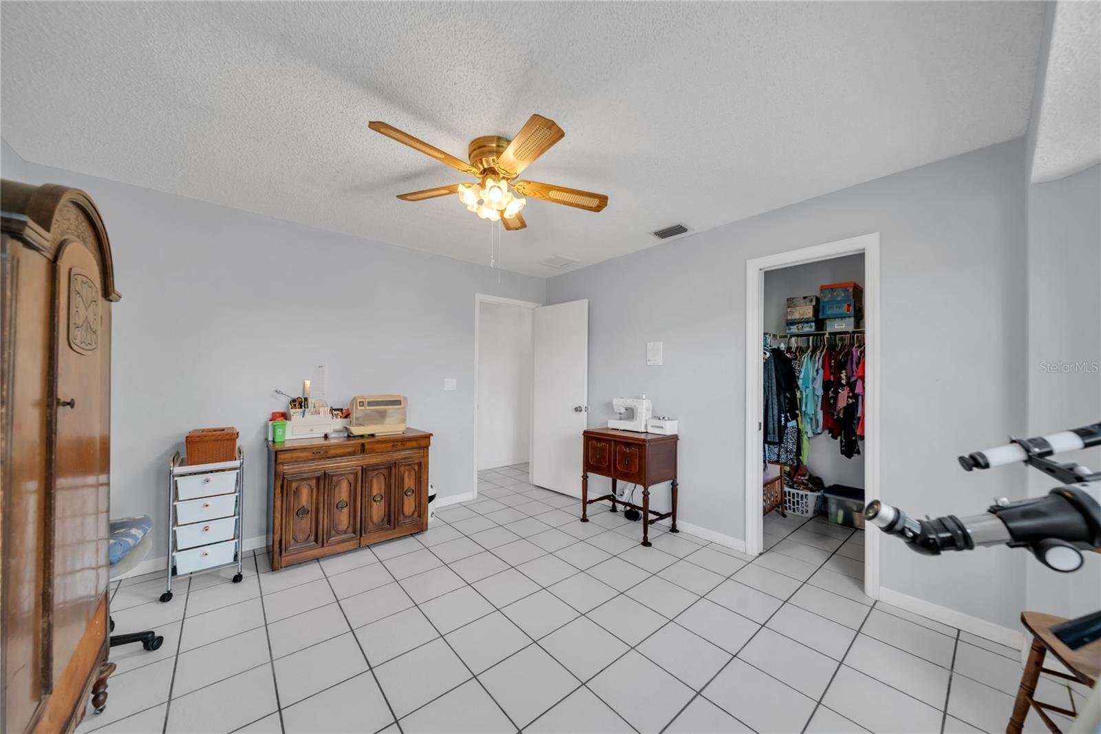 Image 21 of 47 For 366 Harwick Street