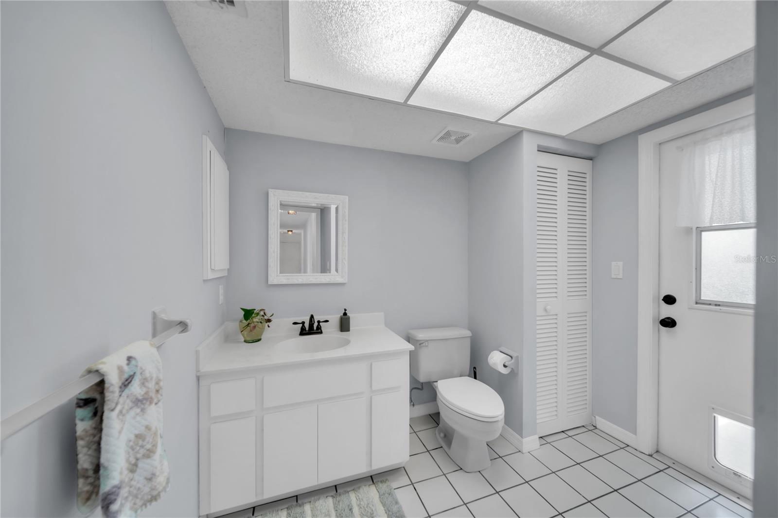 Image 23 of 47 For 366 Harwick Street