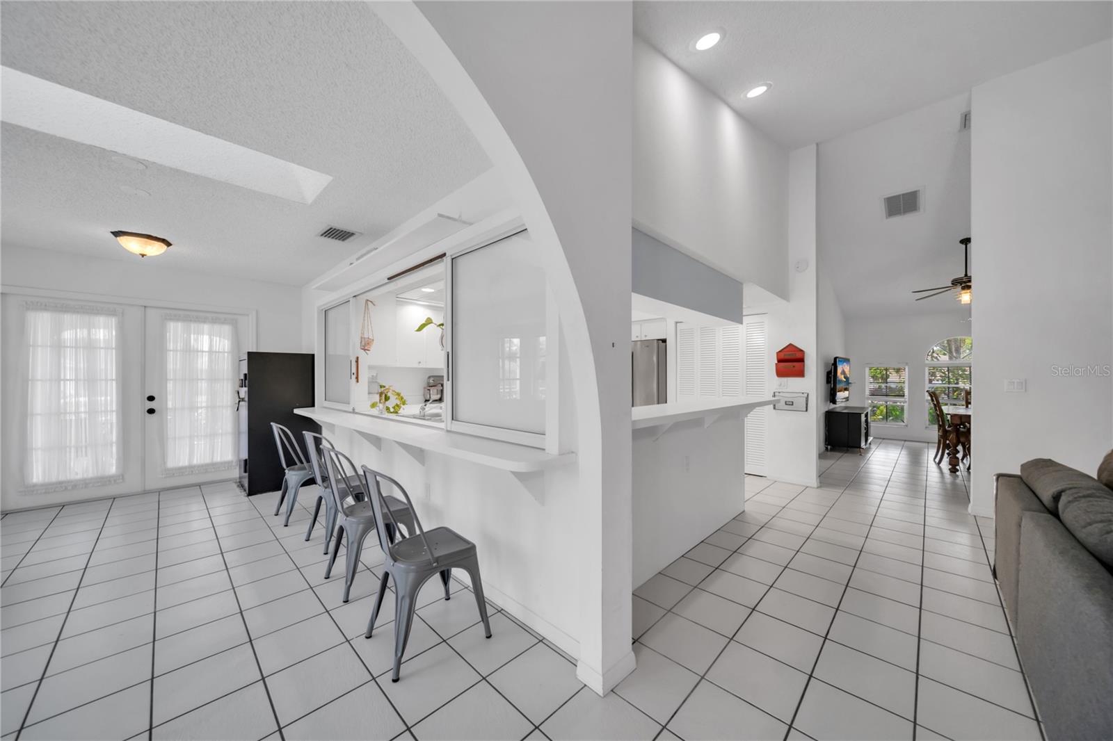 Image 29 of 47 For 366 Harwick Street