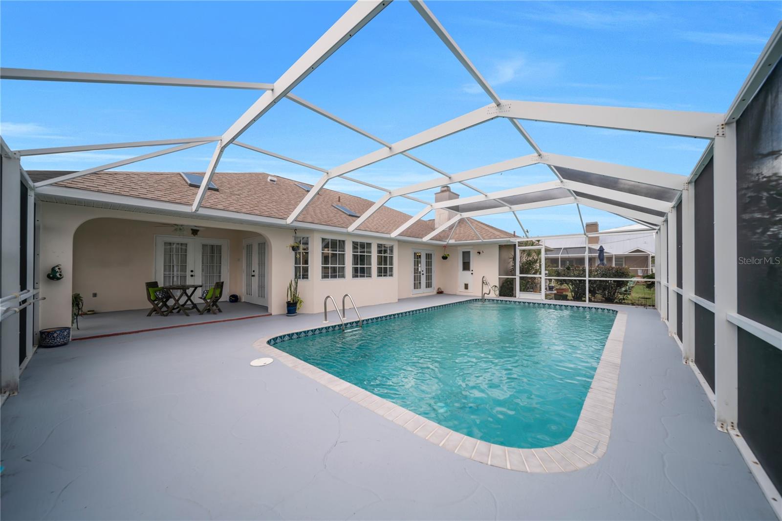 Image 34 of 47 For 366 Harwick Street