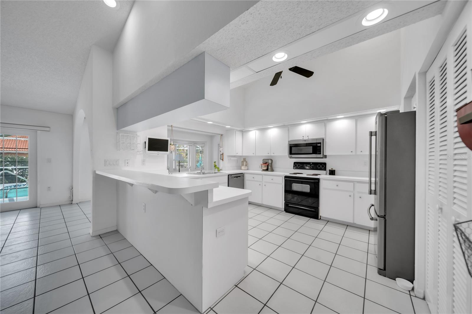 Image 5 of 47 For 366 Harwick Street