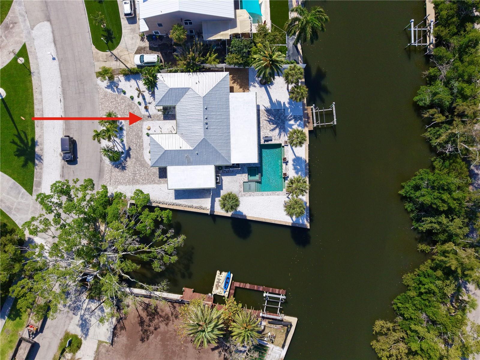 Details for 306 Island Circle, SARASOTA, FL 34242