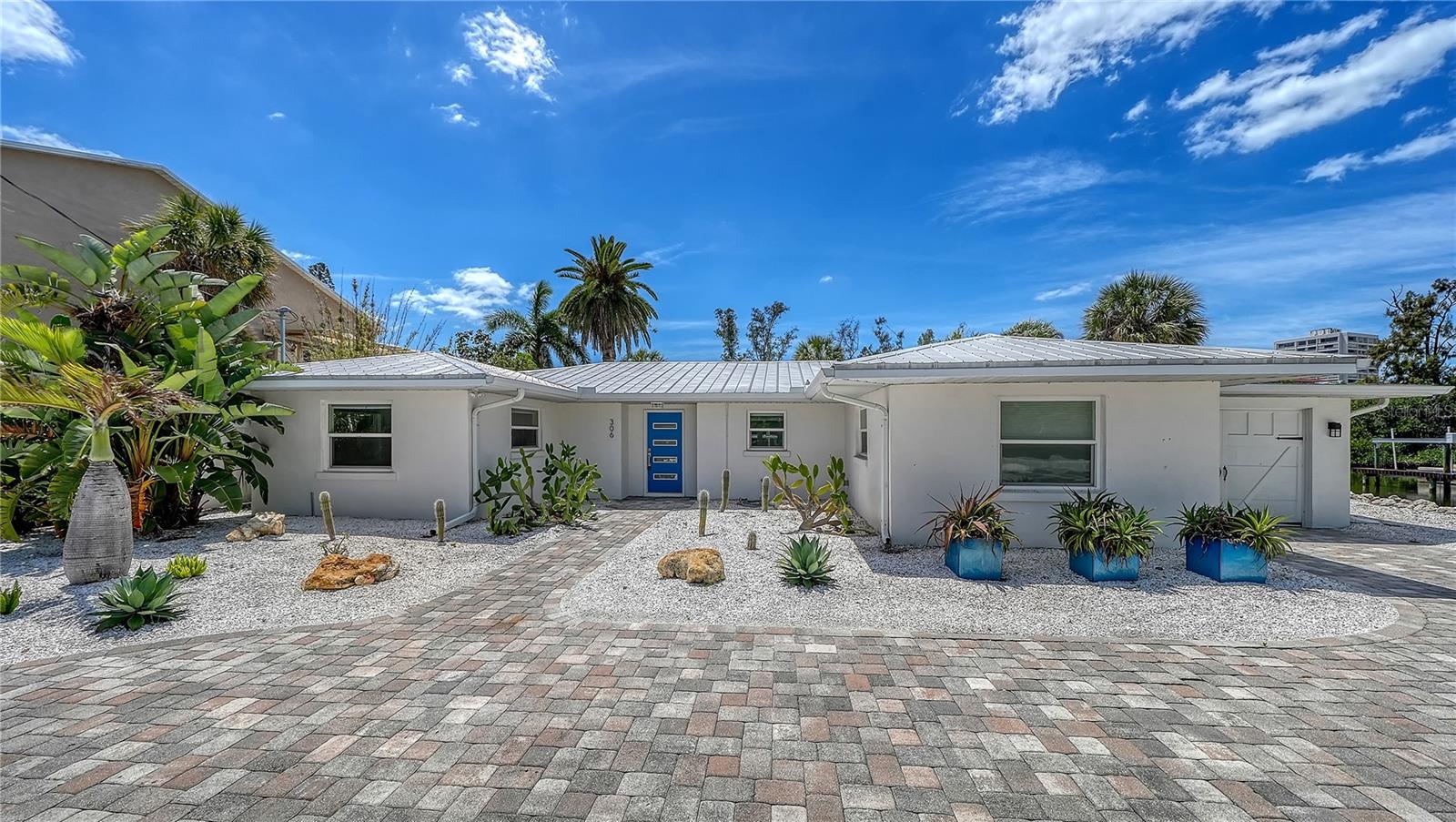 Image 10 of 43 For 306 Island Circle