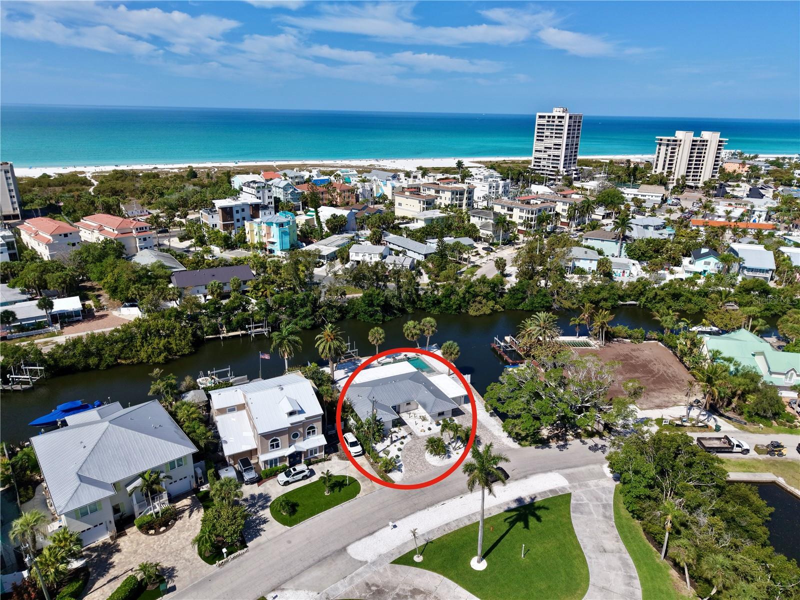 Image 3 of 43 For 306 Island Circle