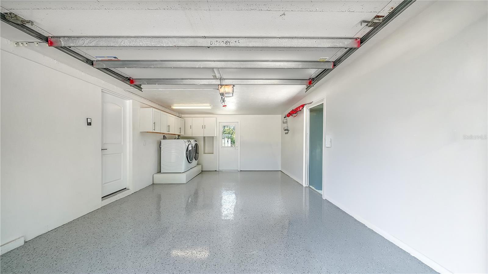 Image 33 of 43 For 306 Island Circle