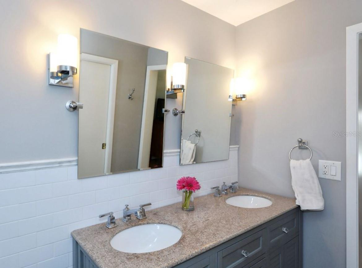 Image 10 of 36 For 7477 Mariana Drive