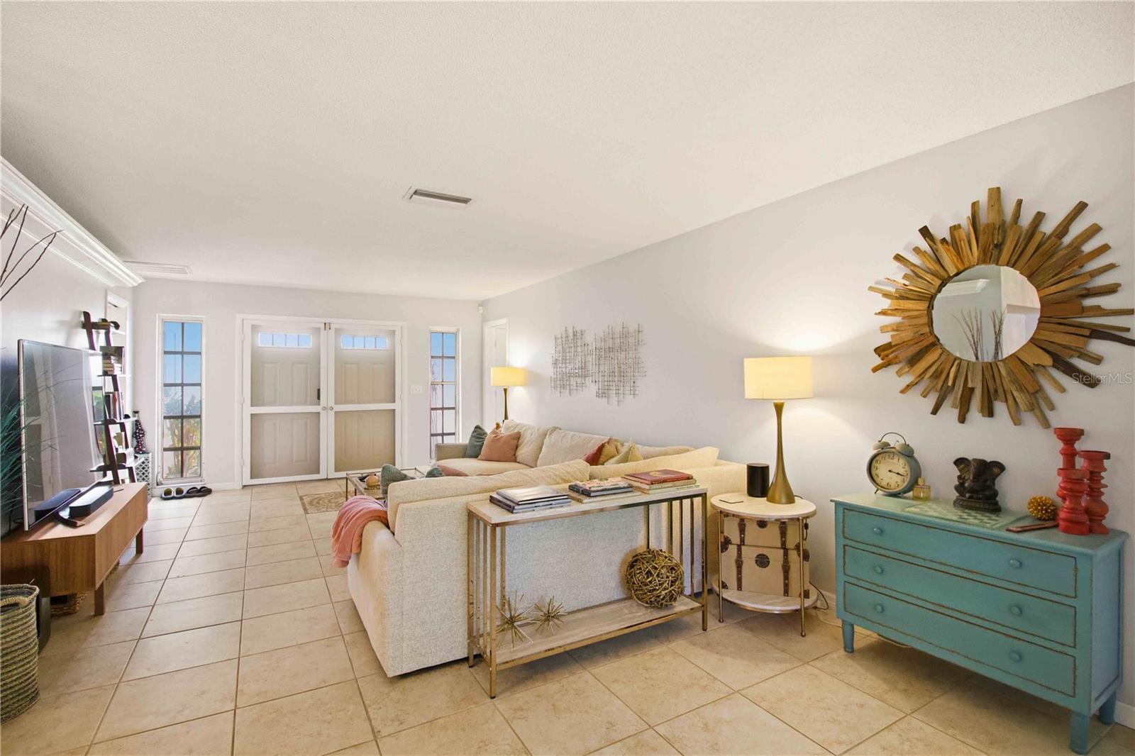 Image 10 of 36 For 7354 Country Club Drive N