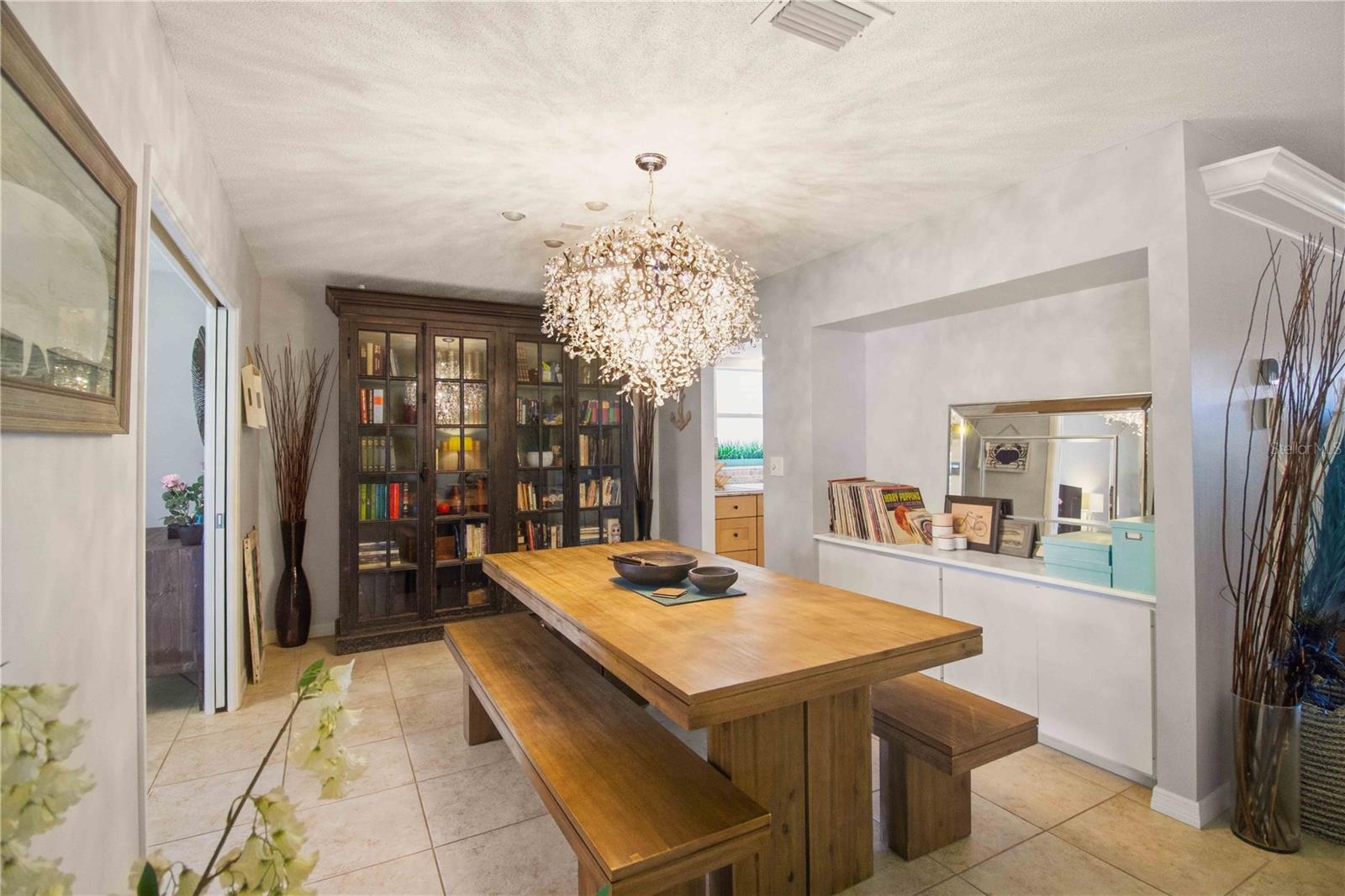 Image 13 of 36 For 7354 Country Club Drive N