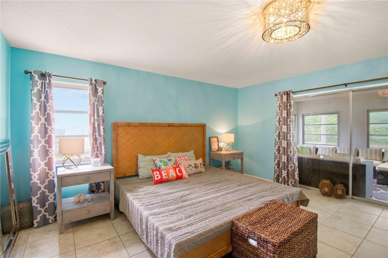 Image 23 of 36 For 7354 Country Club Drive N