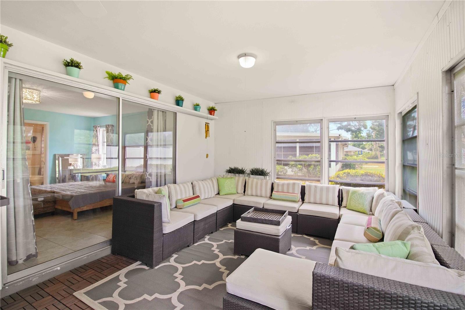 Image 26 of 36 For 7354 Country Club Drive N