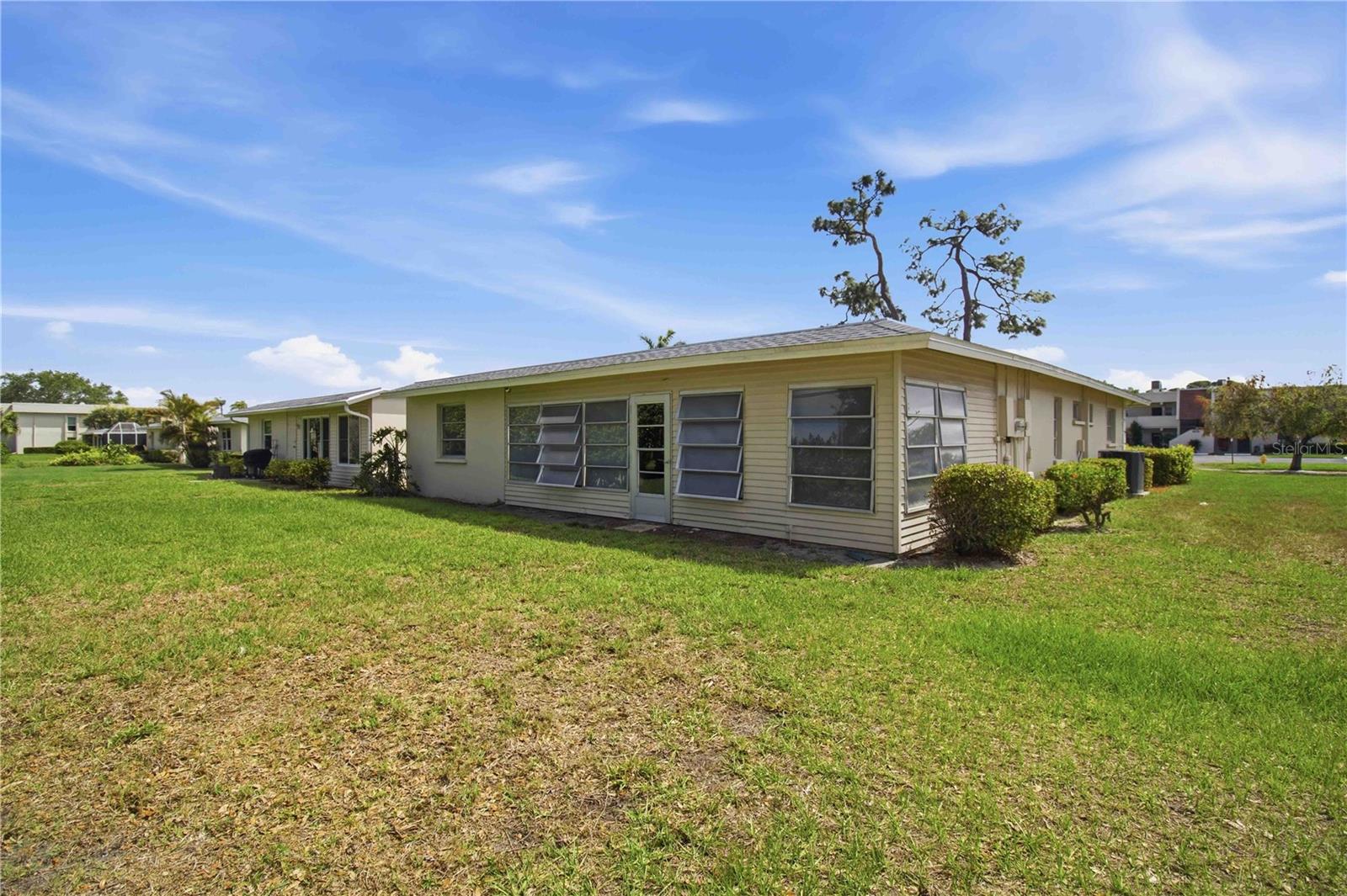 Image 32 of 36 For 7354 Country Club Drive N