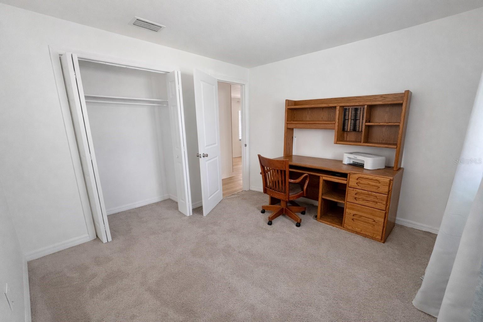 Image 12 of 26 For 3602 Cambridge Drive W