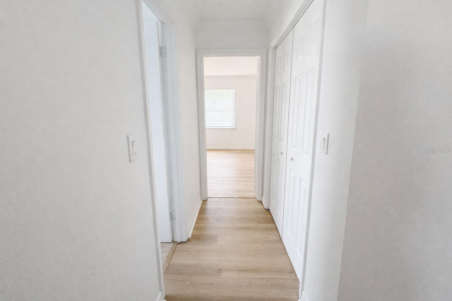 Image 13 of 26 For 3602 Cambridge Drive W