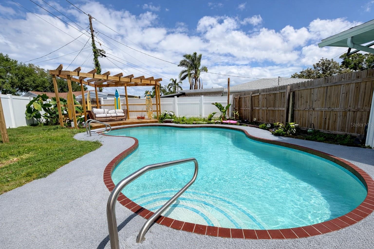 Image 25 of 26 For 3602 Cambridge Drive W