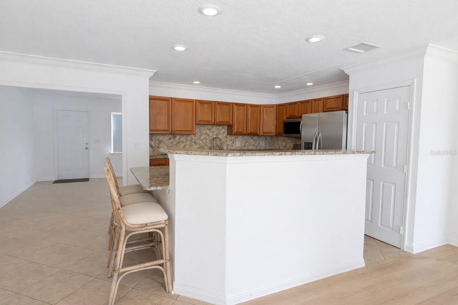 Image 3 of 26 For 3602 Cambridge Drive W