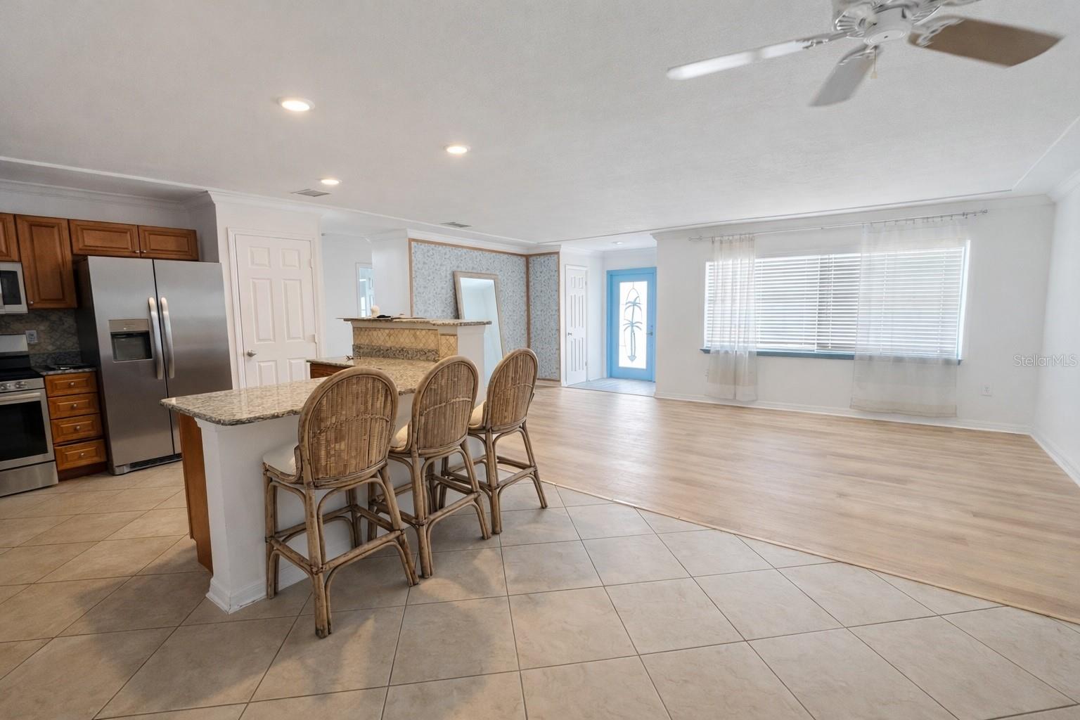 Image 6 of 26 For 3602 Cambridge Drive W