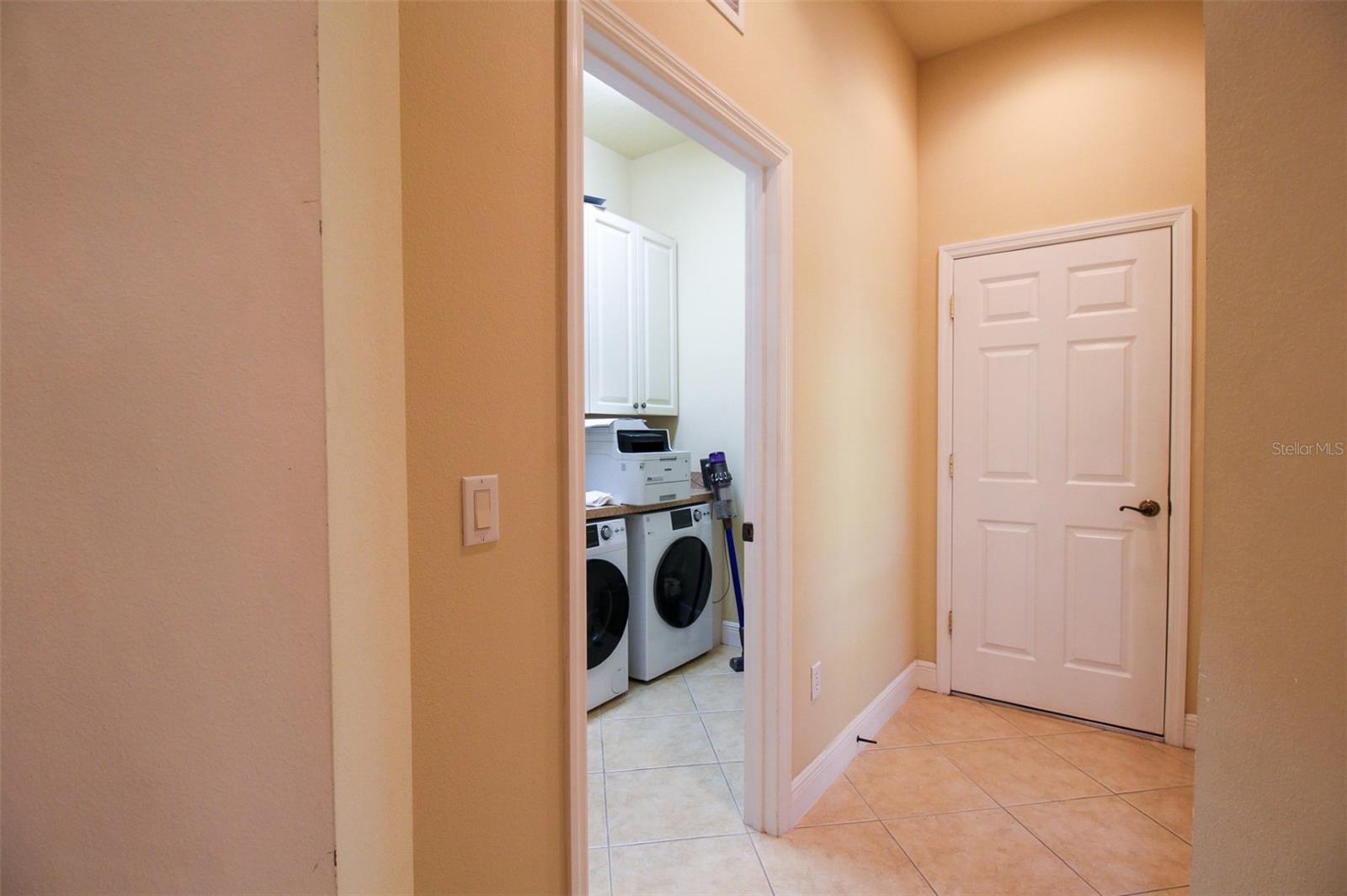 Image 29 of 32 For 7236 Presidio Glen