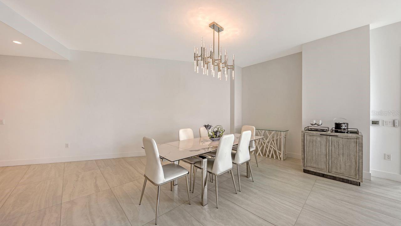 Image 11 of 49 For 301 Quay Commons  1210