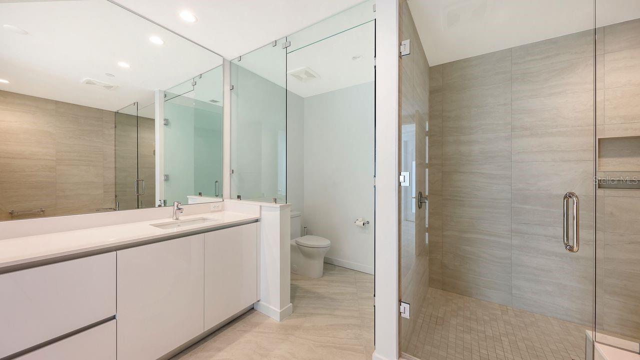 Image 34 of 49 For 301 Quay Commons  1210