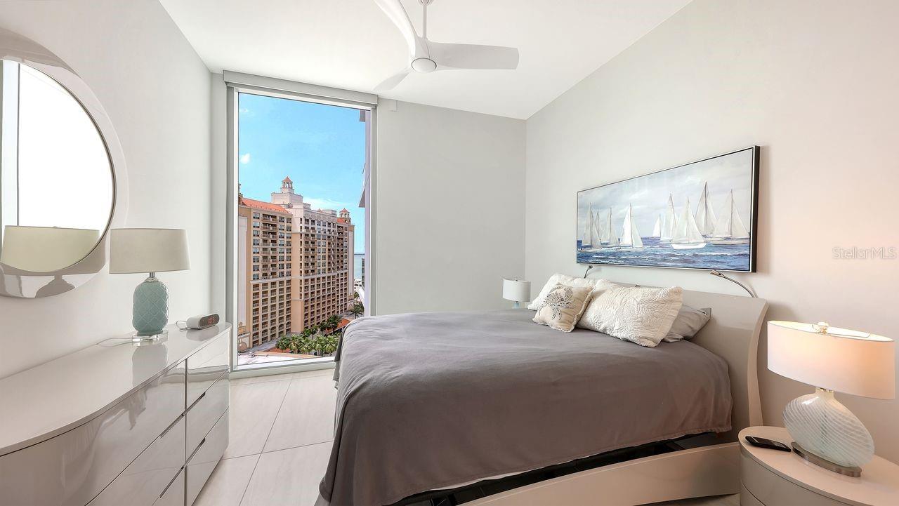 Image 35 of 49 For 301 Quay Commons  1210