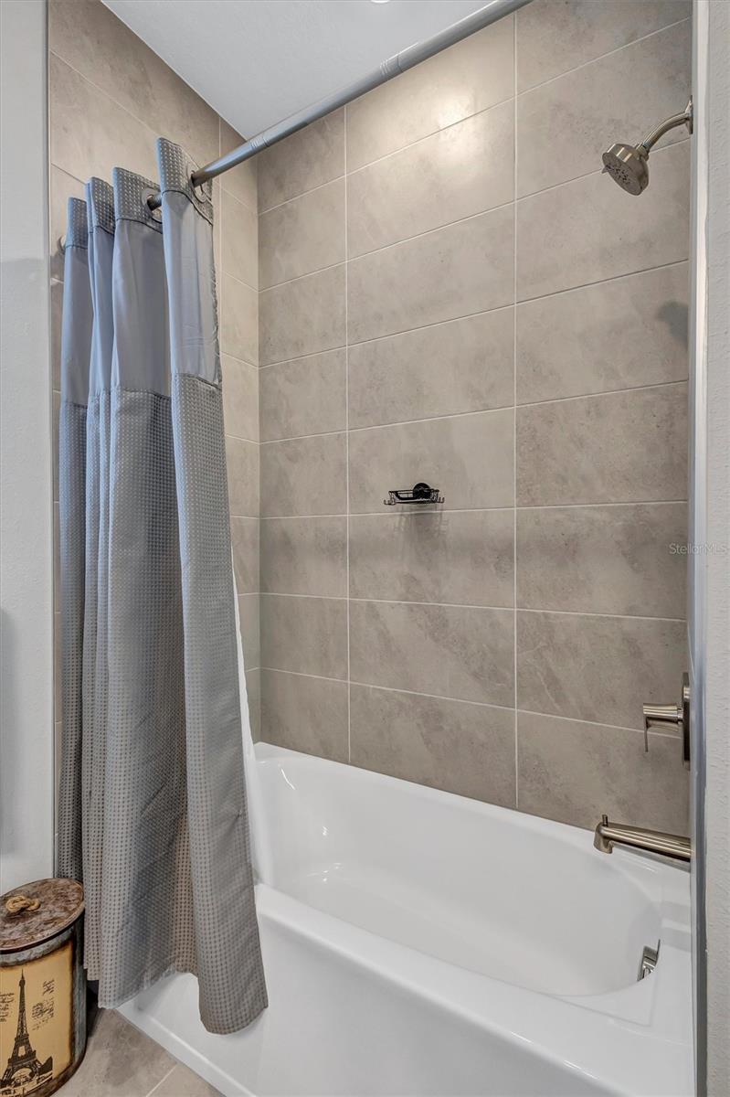 Image 26 of 65 For 17241 Savory Mist Circle