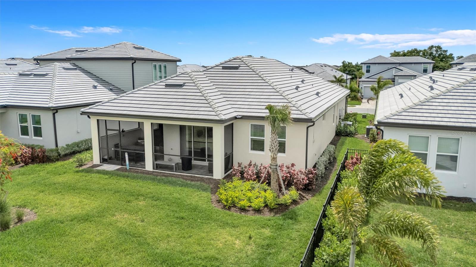 Image 46 of 65 For 17241 Savory Mist Circle