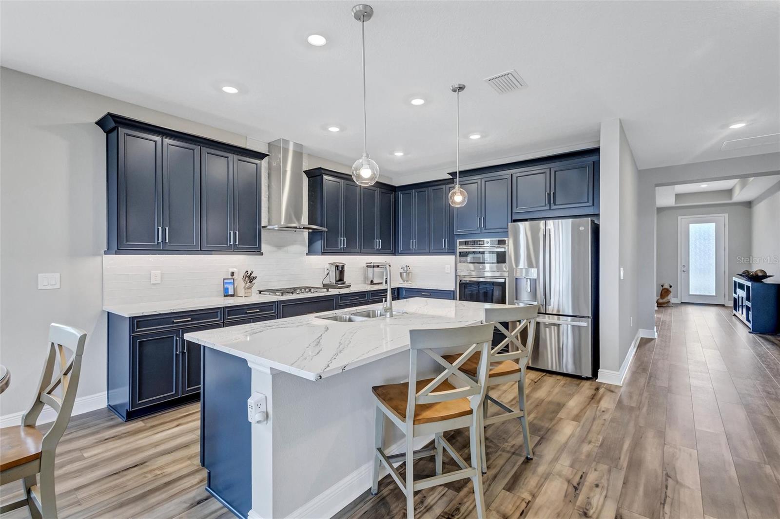 Image 5 of 65 For 17241 Savory Mist Circle