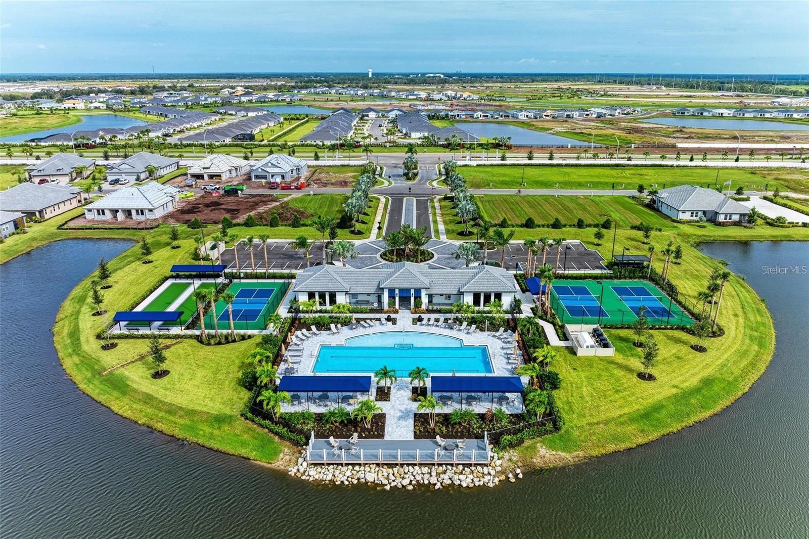 Image 52 of 65 For 17241 Savory Mist Circle