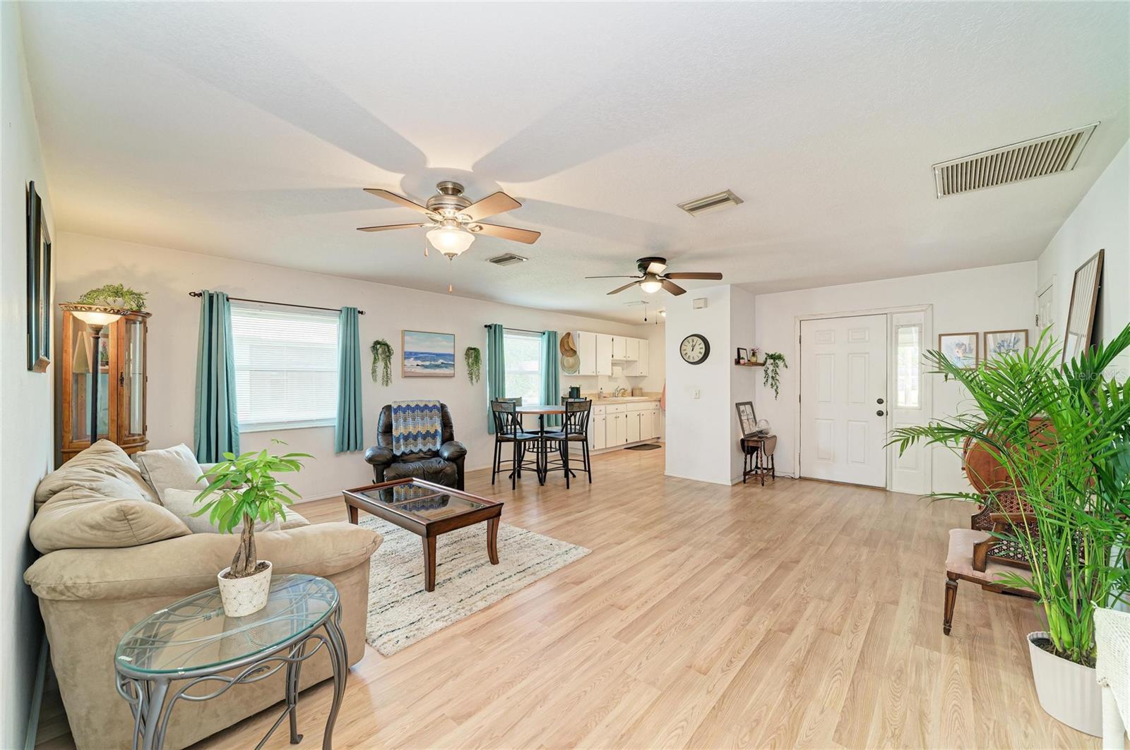 Image 5 of 25 For 2713 11th Avenue W