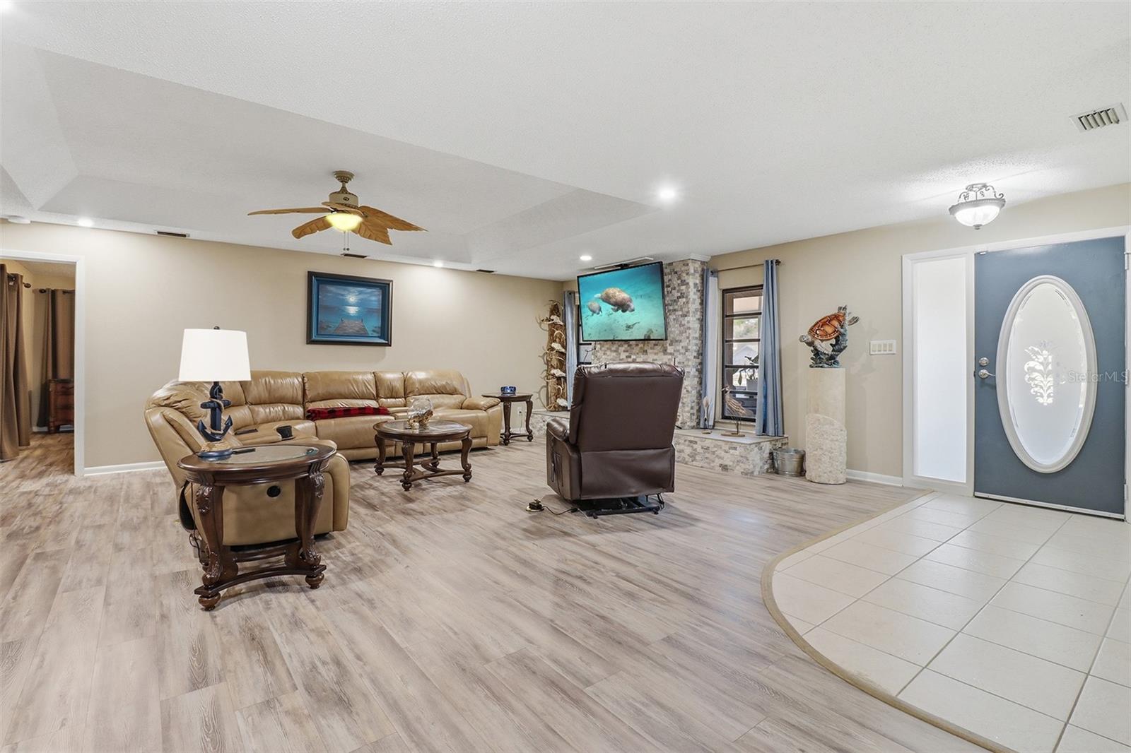 Image 13 of 43 For 59 Cypress Boulevard W