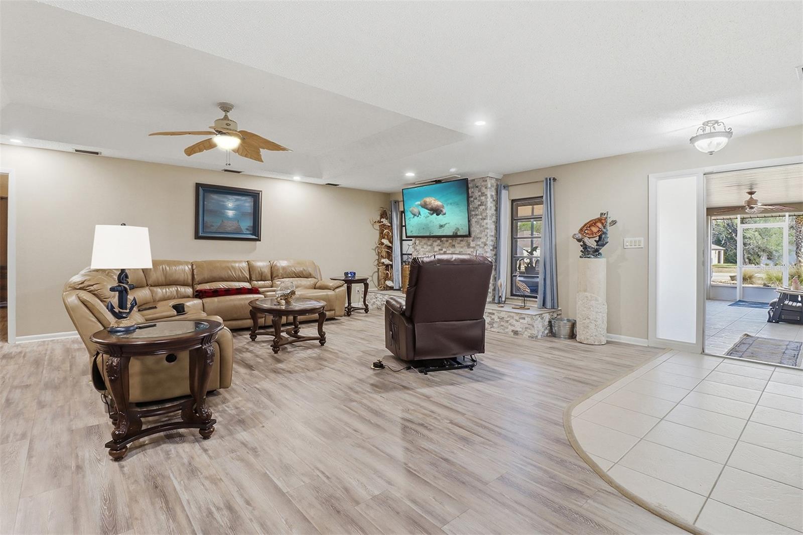 Image 14 of 43 For 59 Cypress Boulevard W