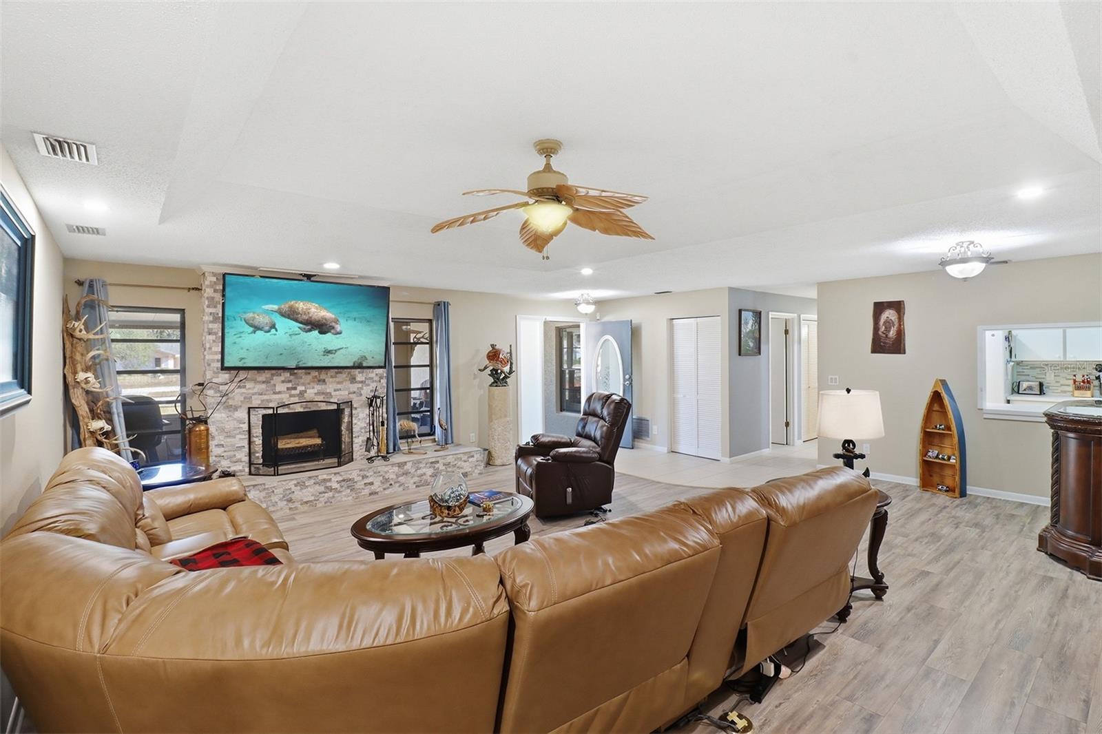 Image 16 of 43 For 59 Cypress Boulevard W