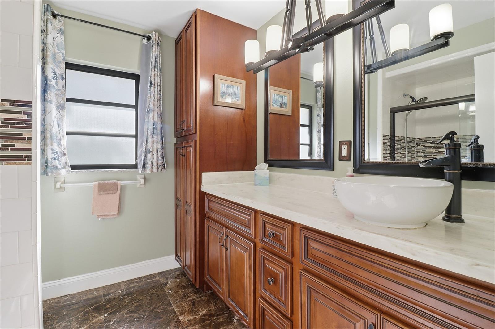 Image 27 of 43 For 59 Cypress Boulevard W