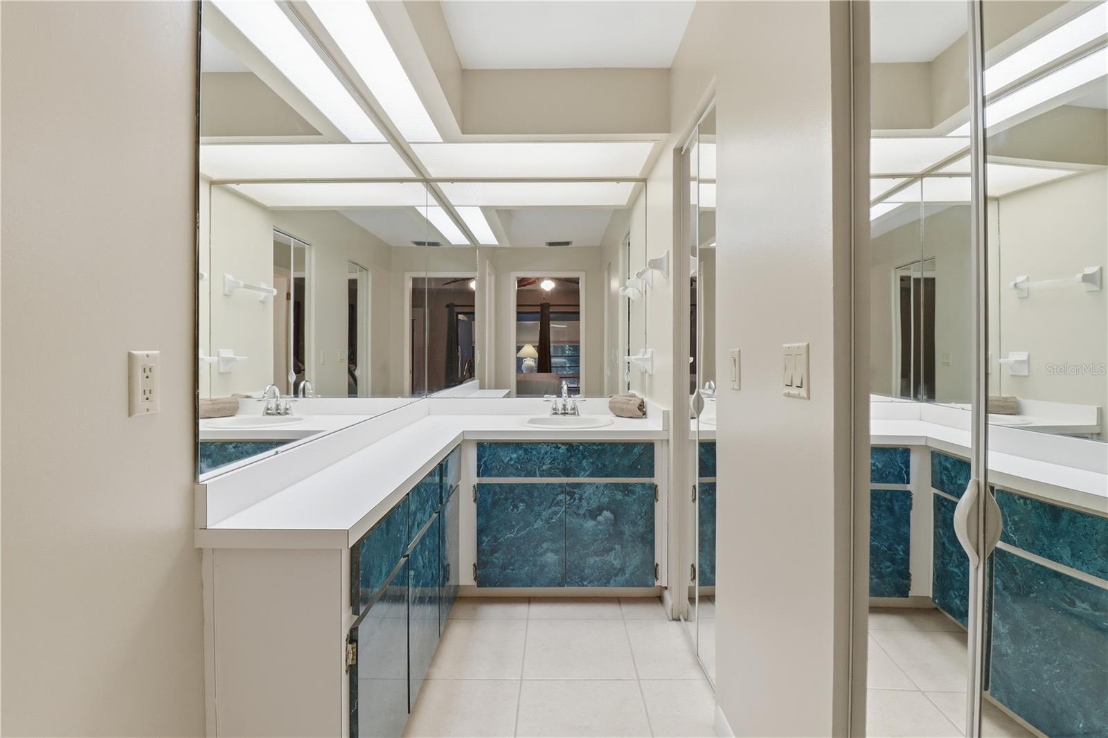 Image 33 of 43 For 59 Cypress Boulevard W