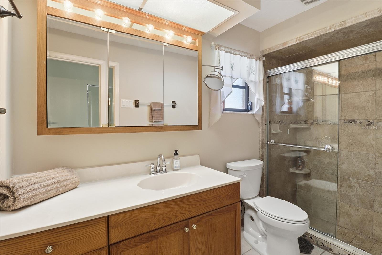 Image 34 of 43 For 59 Cypress Boulevard W