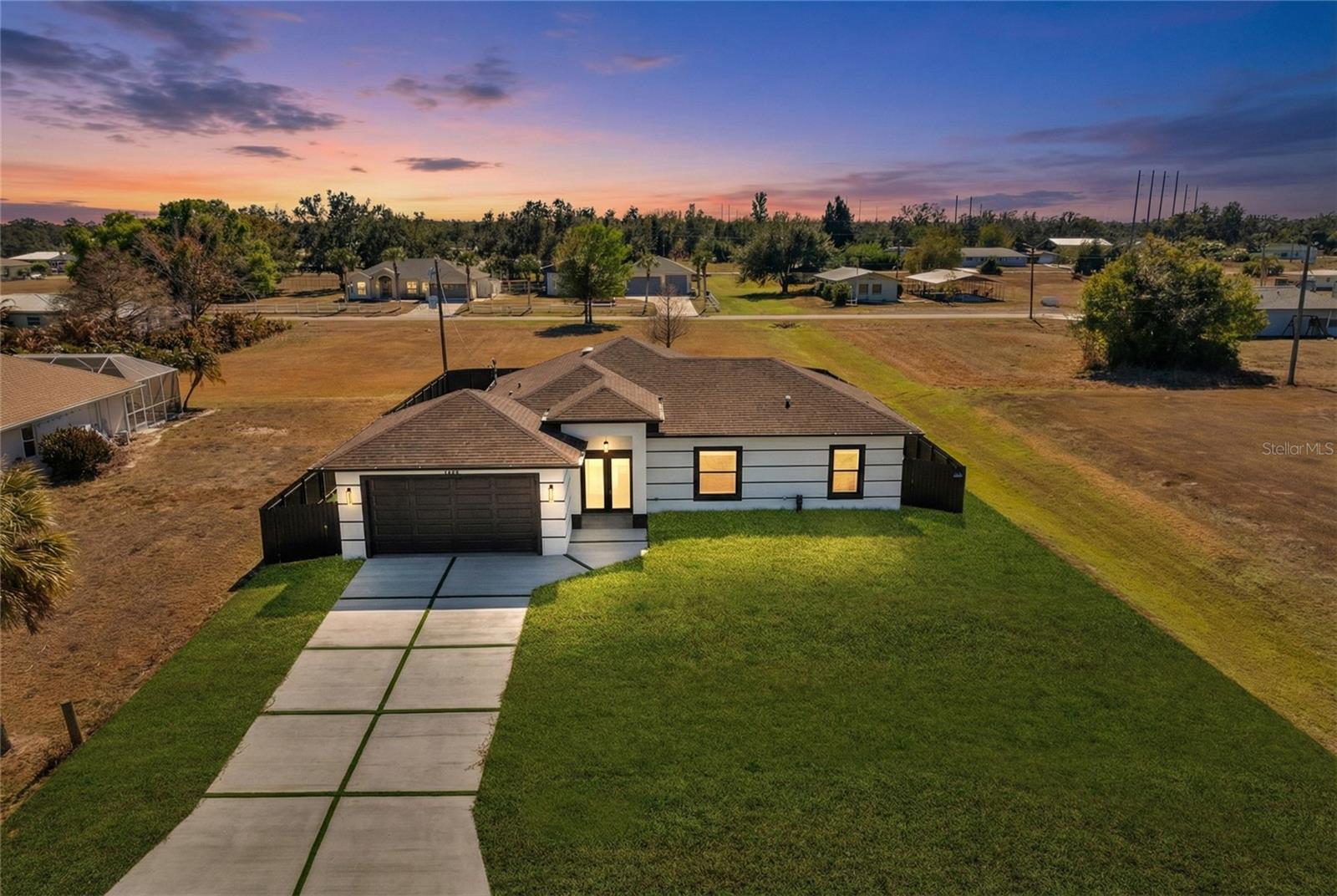 Image 4 of 46 For 30353 Beech Rd Road