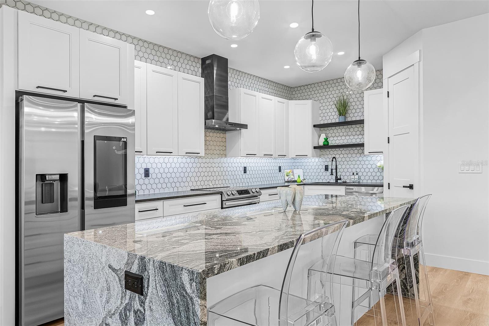 Image 10 of 33 For 260 Long Meadow Lane