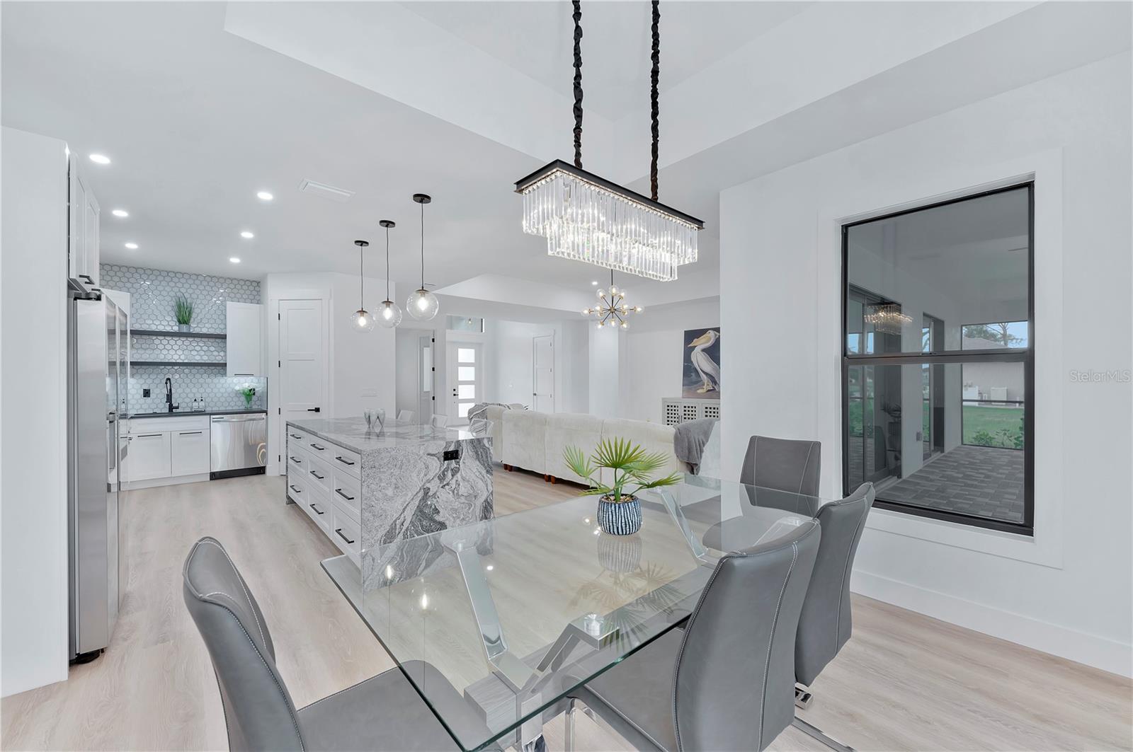 Image 14 of 33 For 260 Long Meadow Lane