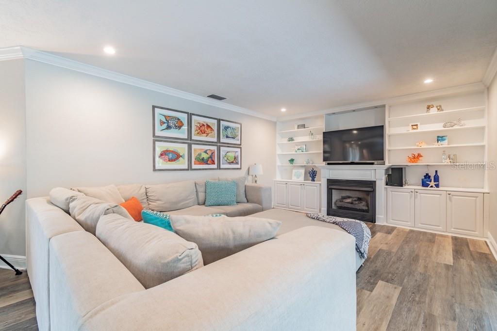 Image 12 of 38 For 1219 Village Green Parkway