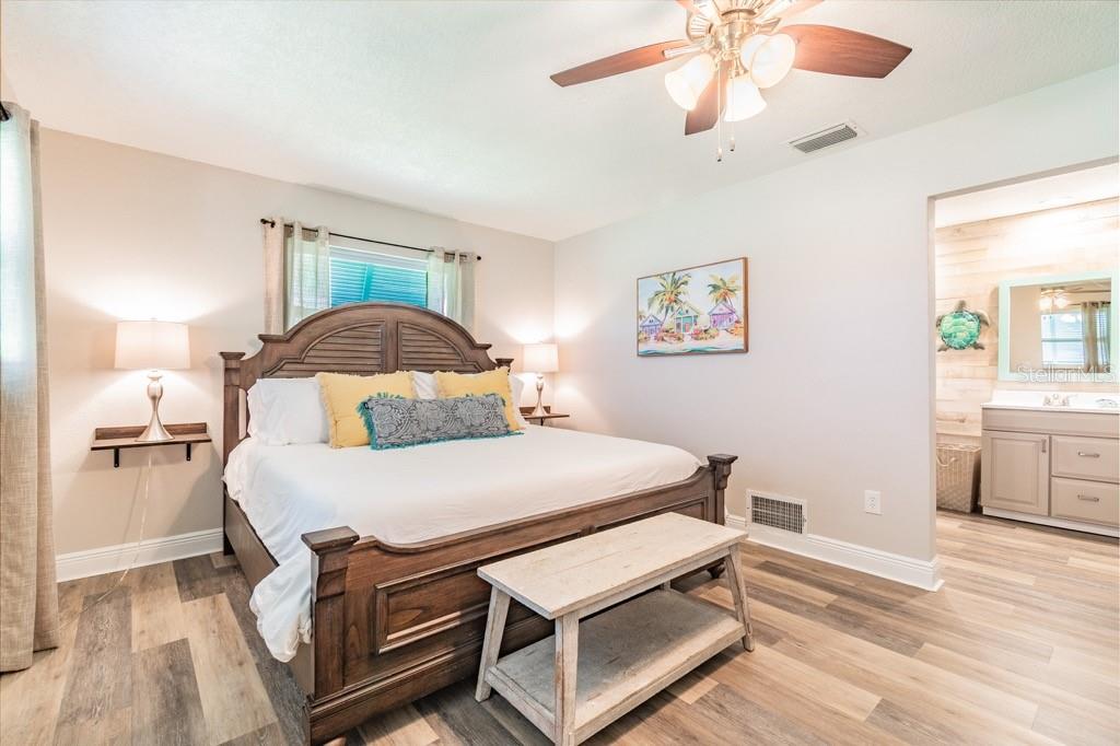 Image 24 of 38 For 1219 Village Green Parkway