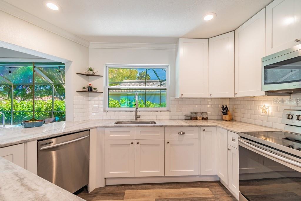 Image 5 of 38 For 1219 Village Green Parkway