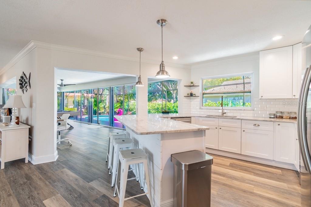 Image 7 of 38 For 1219 Village Green Parkway