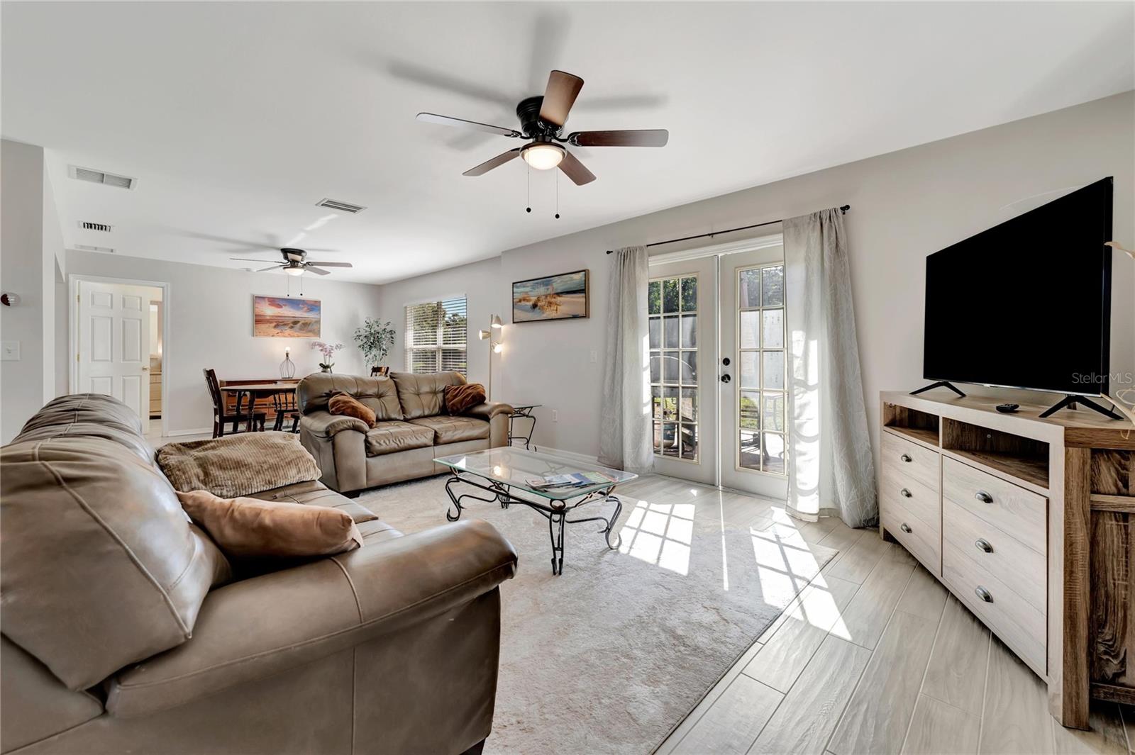 Image 7 of 21 For 2916 Woodcrest Drive Drive