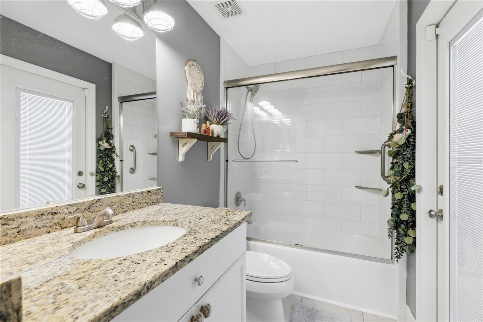 Listing photo id 24 for 10810 Sailbrooke Drive