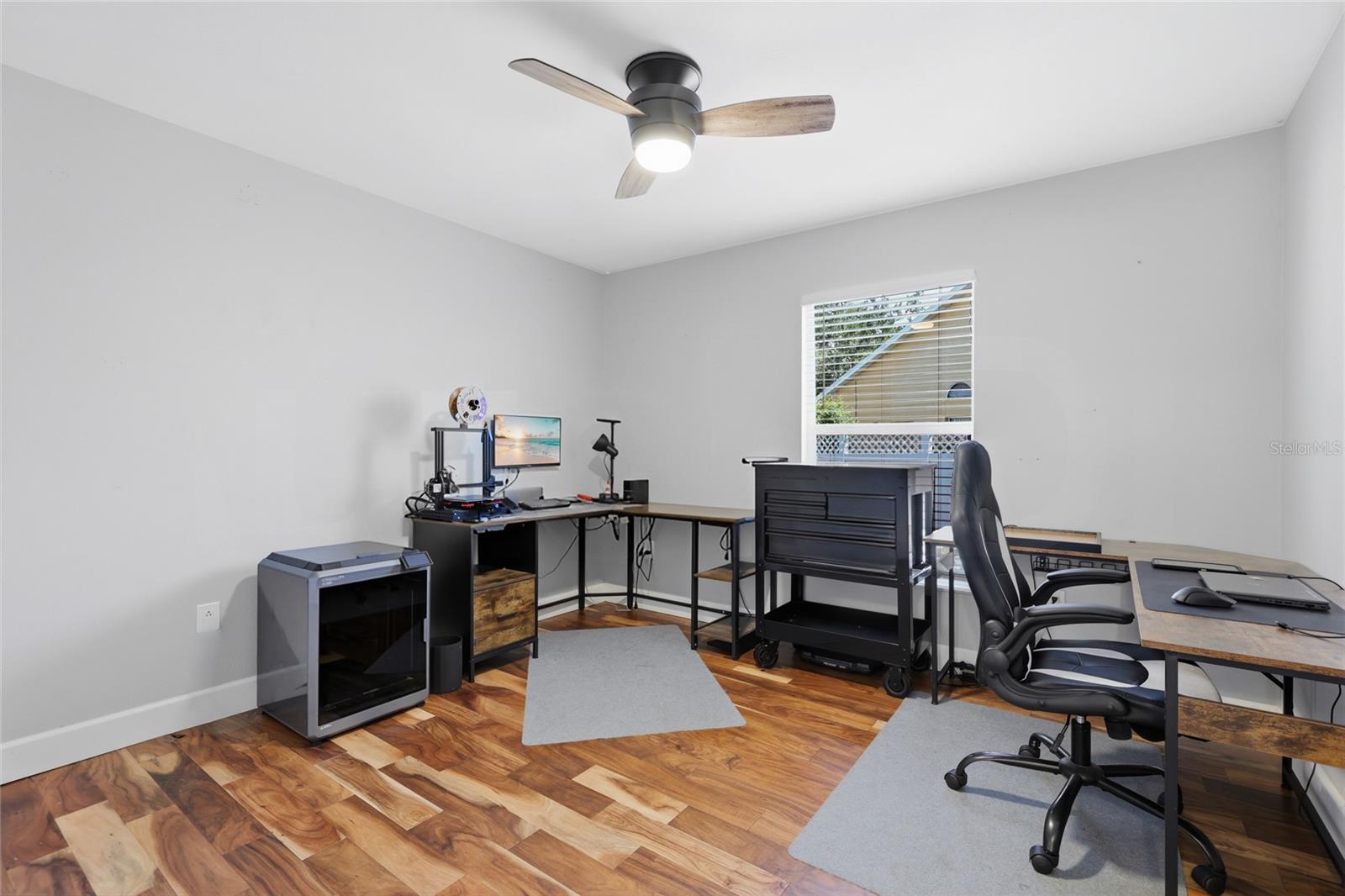 Listing photo id 25 for 10810 Sailbrooke Drive