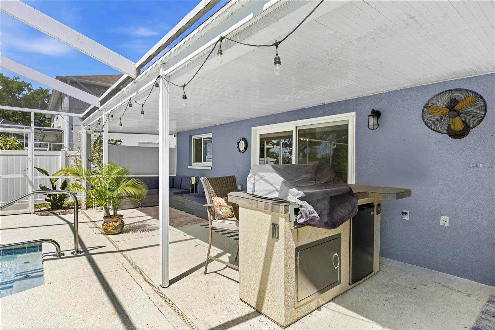 Listing photo id 27 for 10810 Sailbrooke Drive