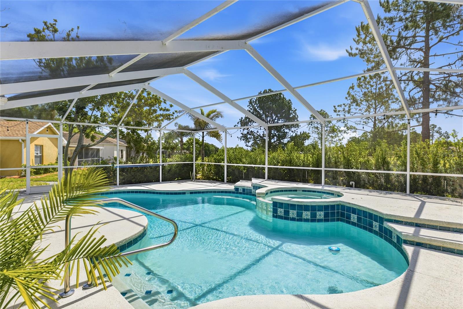 Listing photo id 29 for 10810 Sailbrooke Drive